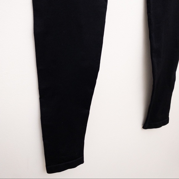 GYMSHARK Seamless Fit Leggings Black Size Medium - Picture 8 of 9